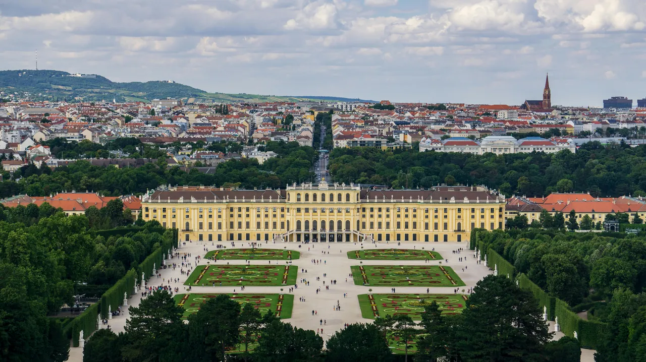 Vienne : Une Grande Ville d'Histoire, de Culture et de Vie Moderne